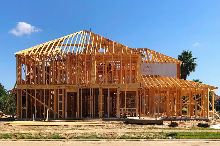 Home Extensions: When to Expand vs. When to Renovate Your Existing Space